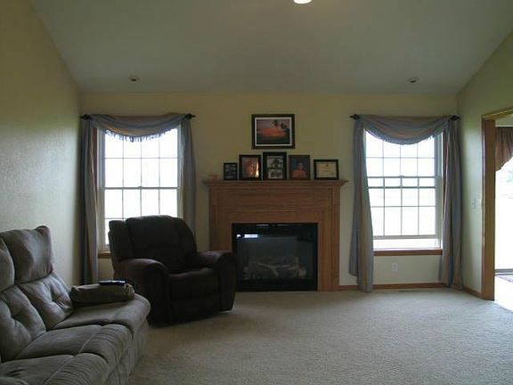 2nd image of 4410 County Road 95