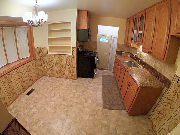 5th image of 30714 Hiveley St