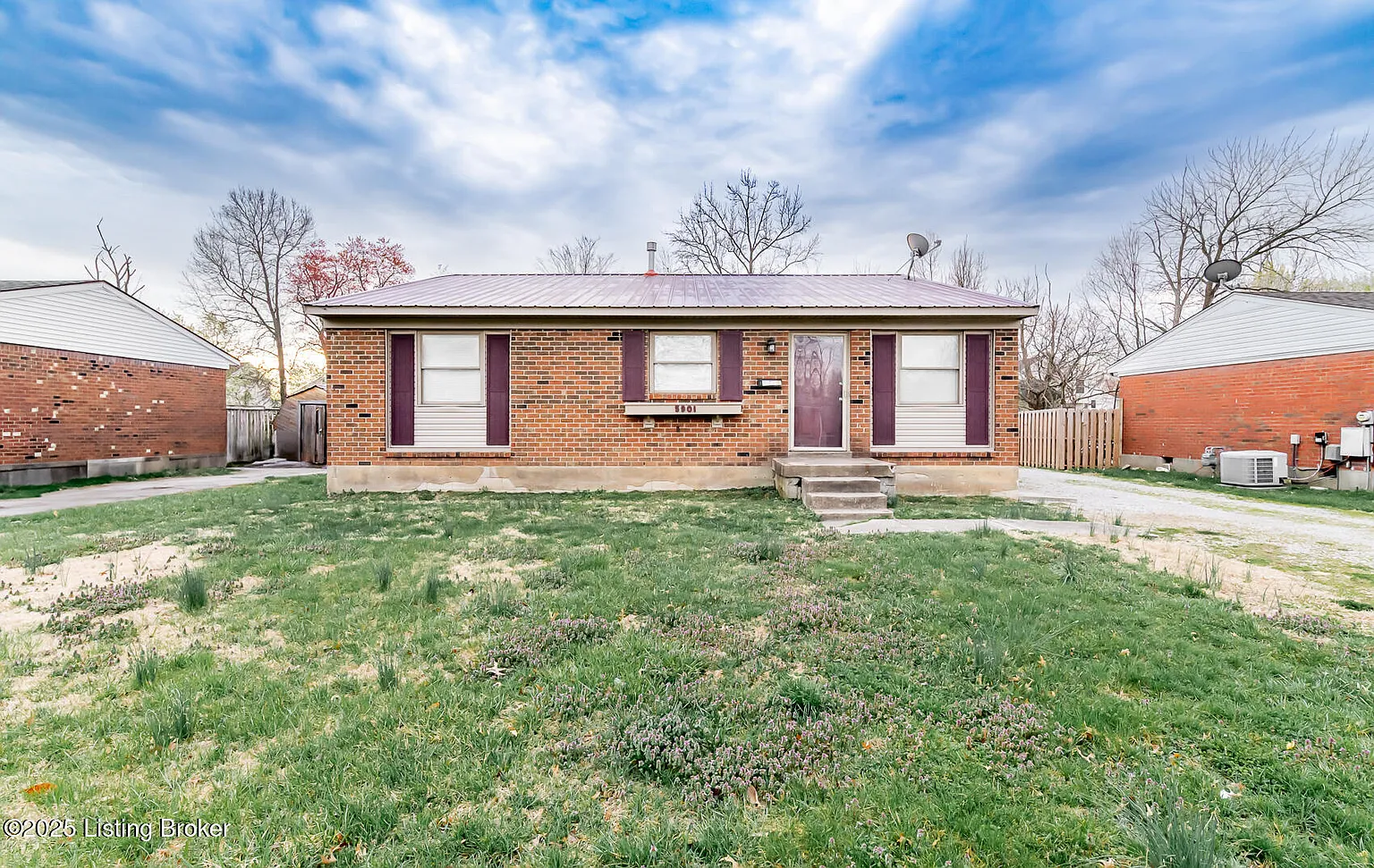 5901 Crockett Dr photo 1