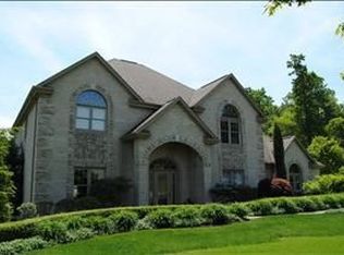 112 W Wild Cherry Dr, Mars, PA 16046