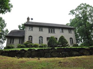 4 Bonnie Ln, Towaco, NJ 07082