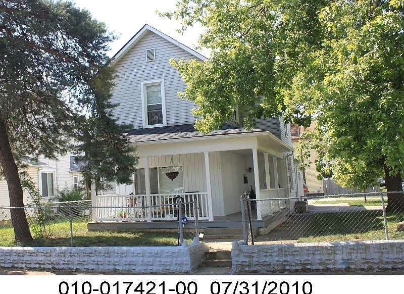 2nd image of 61 E Woodrow Ave