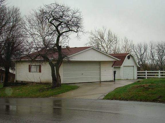 4th image of 200 W South St