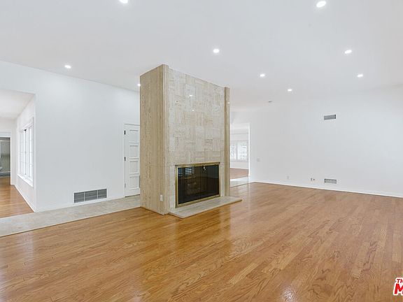 4th image of 2208 Winona Blvd