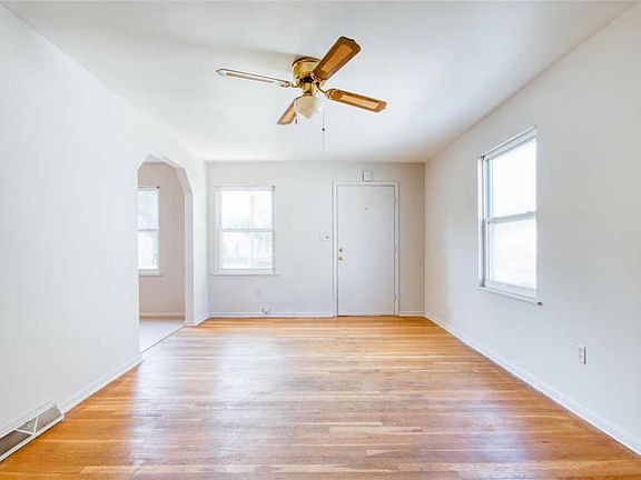 4th image of 10712 Saint Matthew Ln