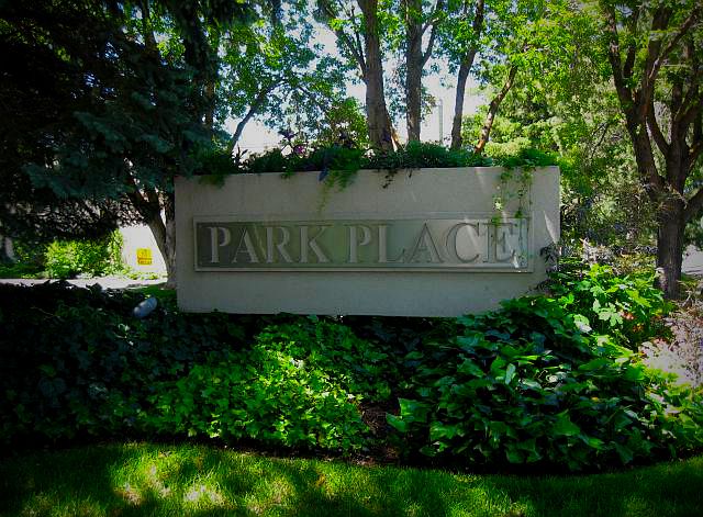 1st image of 5646 S Park Pl E