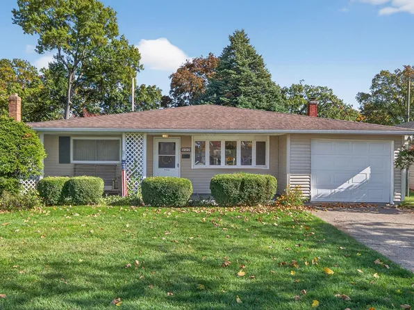 222 N Tuxedo Dr, South Bend, IN 46615