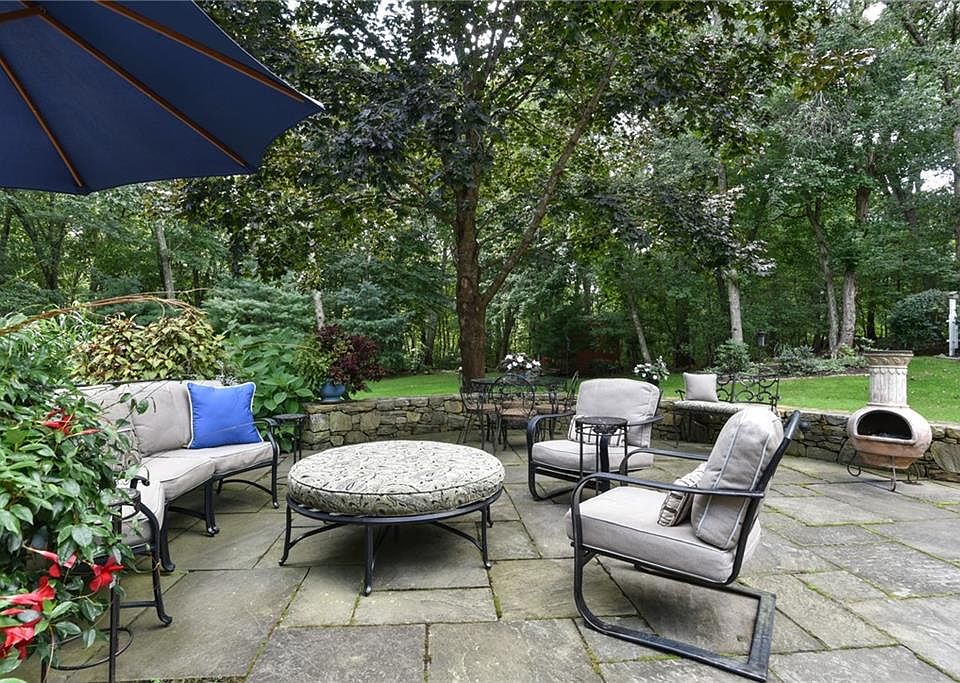 126 Glen Hill Dr Saunderstown, RI, 02874 Apartments for Rent Zillow