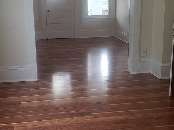 3rd image of 6712 Fir Ave
