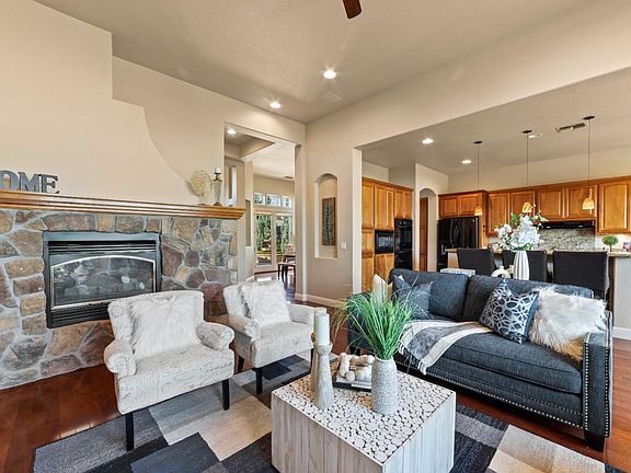 5th image of 6035 Southerness Dr