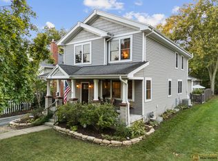 123 N Jefferson St, Batavia, IL 60510