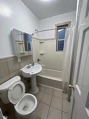 5th image of 4-29 27th Ave #1