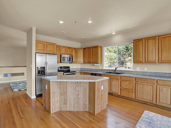 5th image of 10261 Meadow Mist Ct