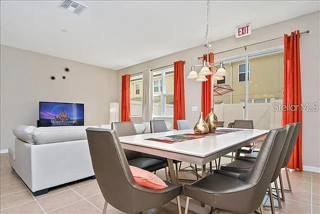 5108 Adelaide Dr — Photo 4
