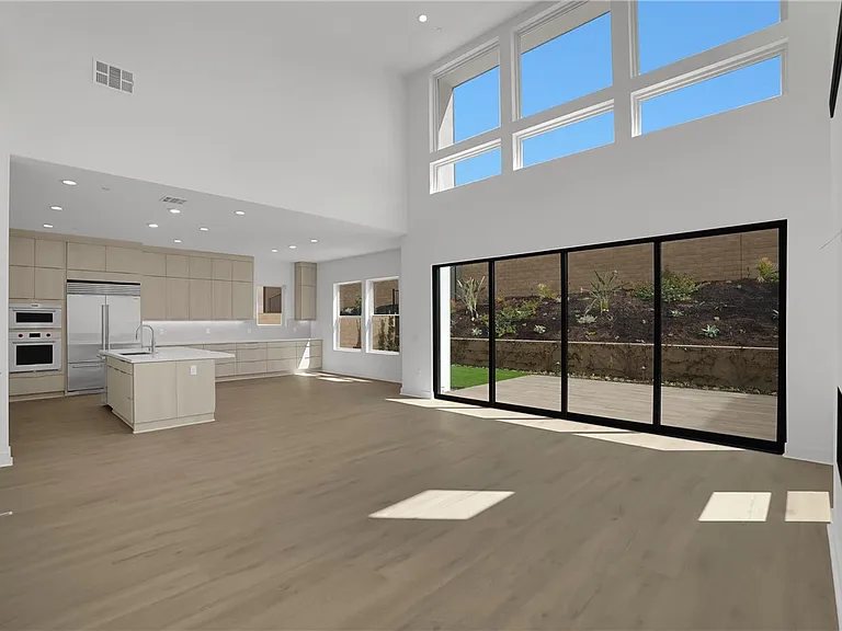 168 Creation St — Photo 4