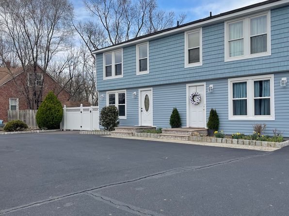 1220 Englishtown Rd #1220