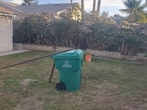 4th image of 10180 Mayor Cir