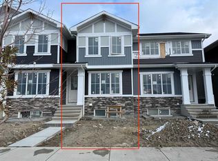 330 W Sundown Rd, Cochrane, AB T4C2T2