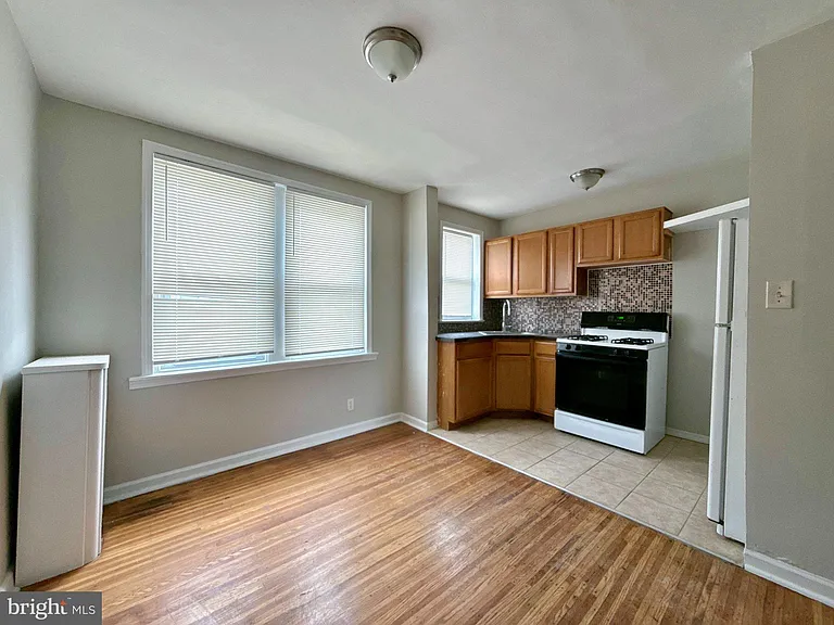 3208 W Willard St — Photo 6
