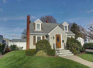 165 2nd St, Pawtucket, RI 02861