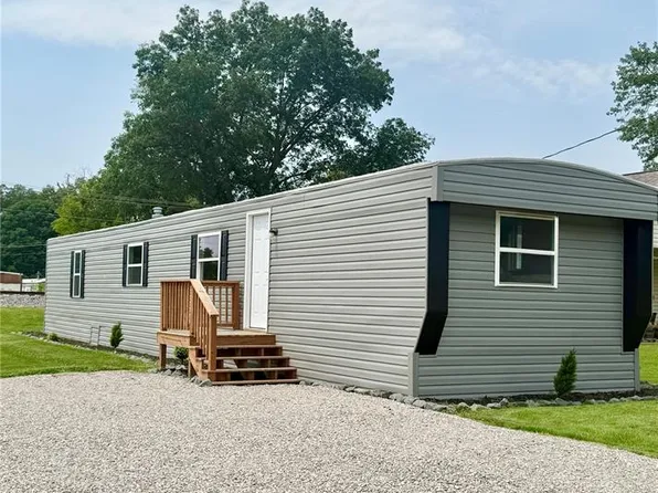 6 N Railroad St, Freeburg, IL 62243
