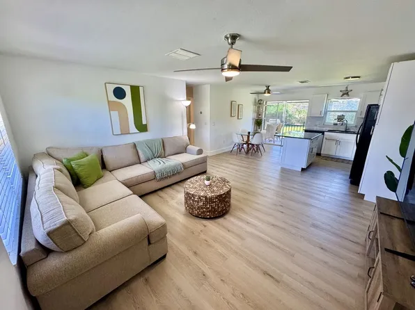 839 94th Ave N, Naples, FL 34108