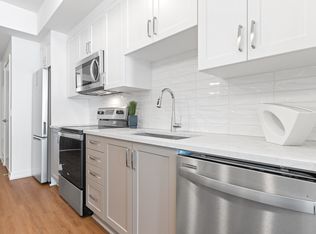 10 Oblats Ave #808, Ottawa, ON K1S5X4