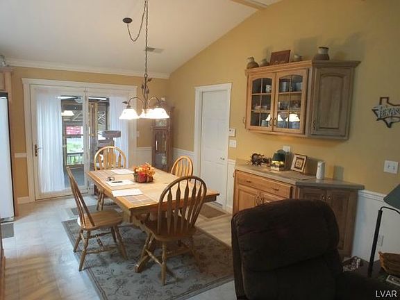 4th image of 1404 N Cottonwood Rd