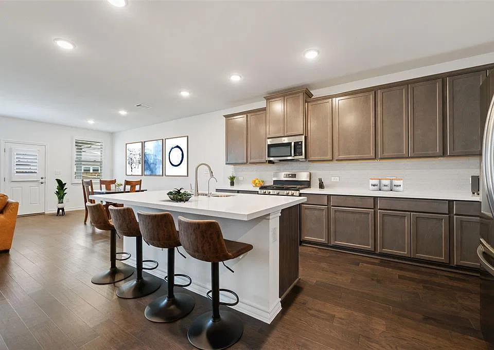 1003 Sandra Ann Way