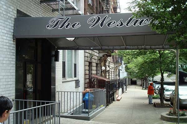 1st image of 320 W 96th St APT 3B