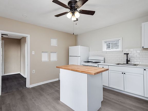 5th image of 636 S 25th St