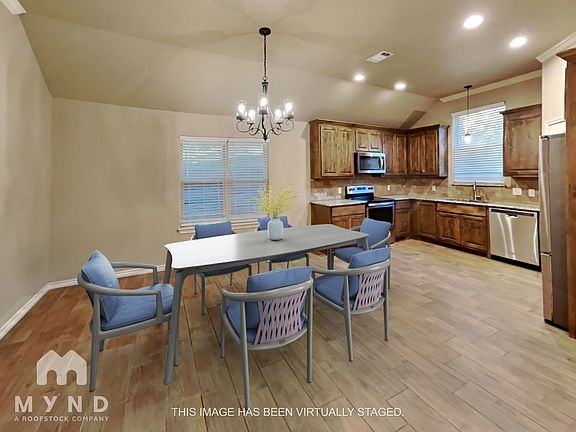5th image of 2612 Creek Dr