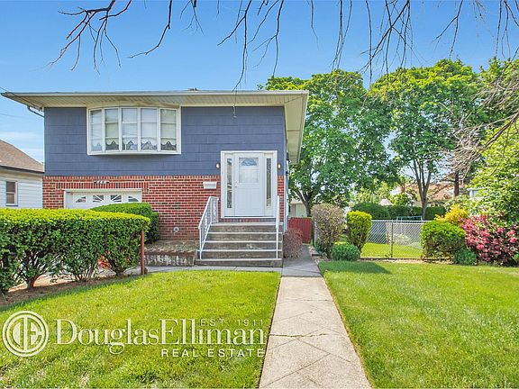2nd image of 682 Thrush Ave
