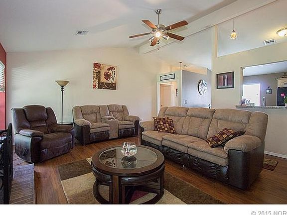 4th image of 3021 Village Dr
