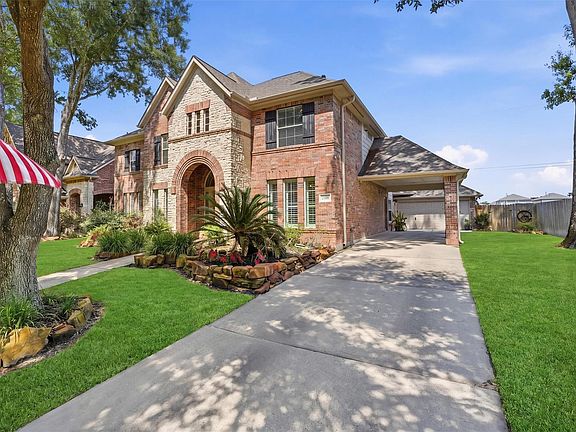 3rd image of 25181 Ramrock Dr
