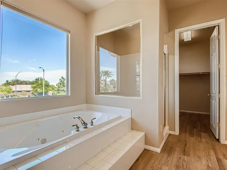 5258 Villa Dante Ave — Photo 15