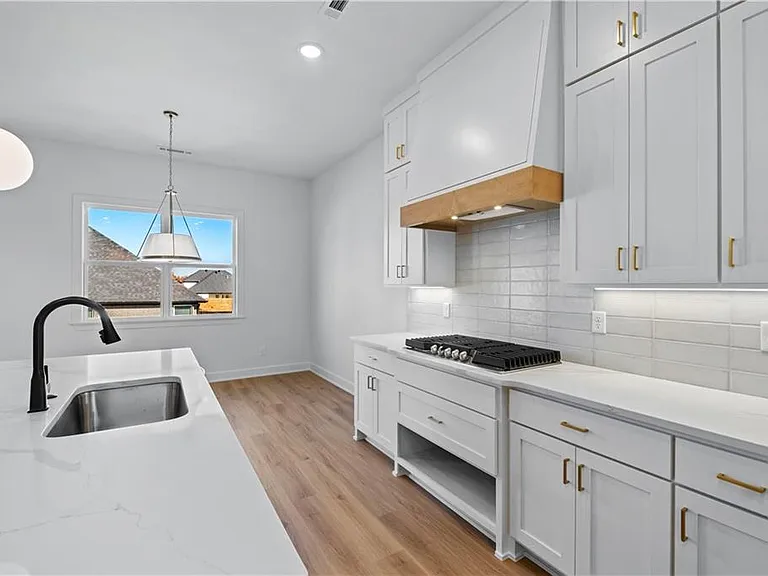 1810 Peacock Rd — Photo 10