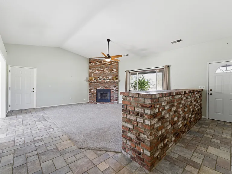 23440 Mashie Ct — Photo 4