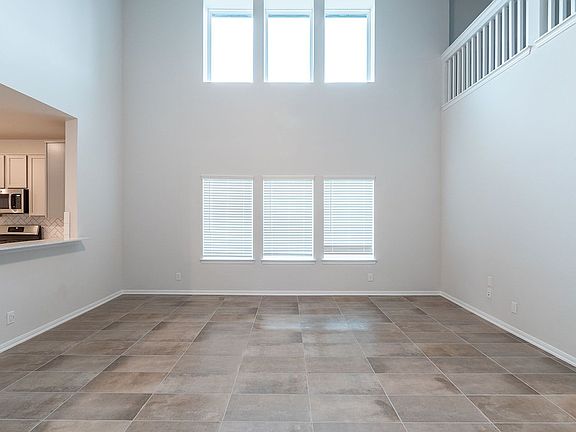 4th image of 9914 Pine Forest Ct