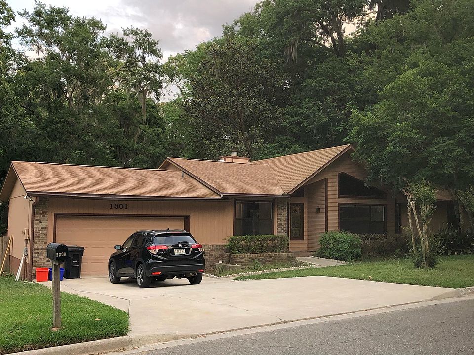 1st image of 1301 NW 94th St