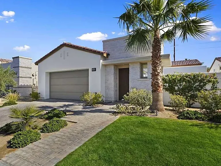 50888 Cereza — Photo 15