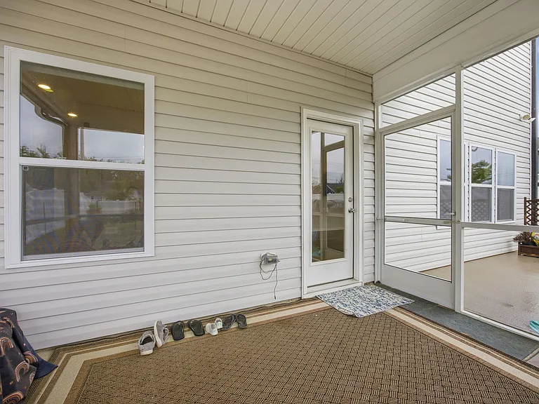 1401 Addison Lake St — Photo 35