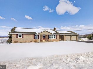 154 Valley View Dr, Ephrata, PA 17522