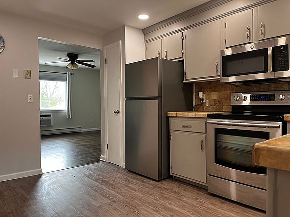 4th image of 273 Queen St APT 11B