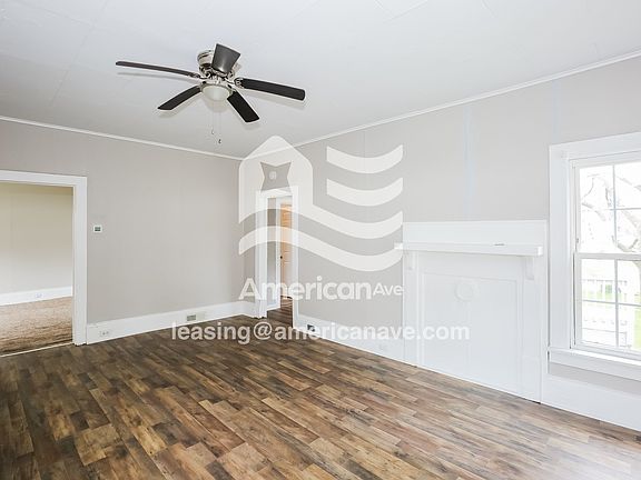 209438_005_living_room_13664776.jpg