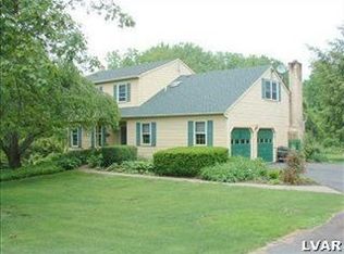 7504 Pheasant Dr, Coopersburg, PA 18036