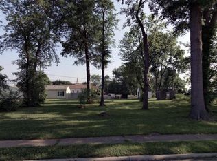 972 Beechwood Rd, Columbus, OH 43227