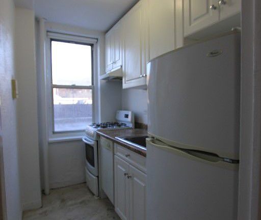 4th image of 6561 Saunders St APT 1S