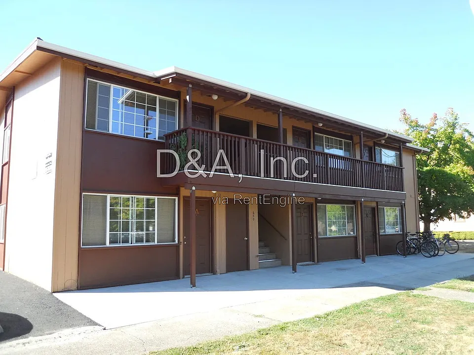 680 SW Washington Ave #D