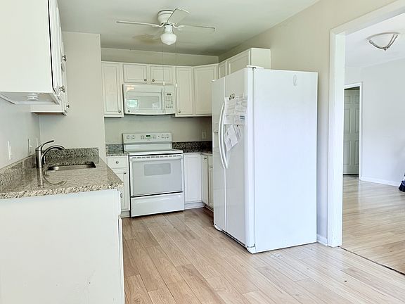 4th image of 732 Albar Dr